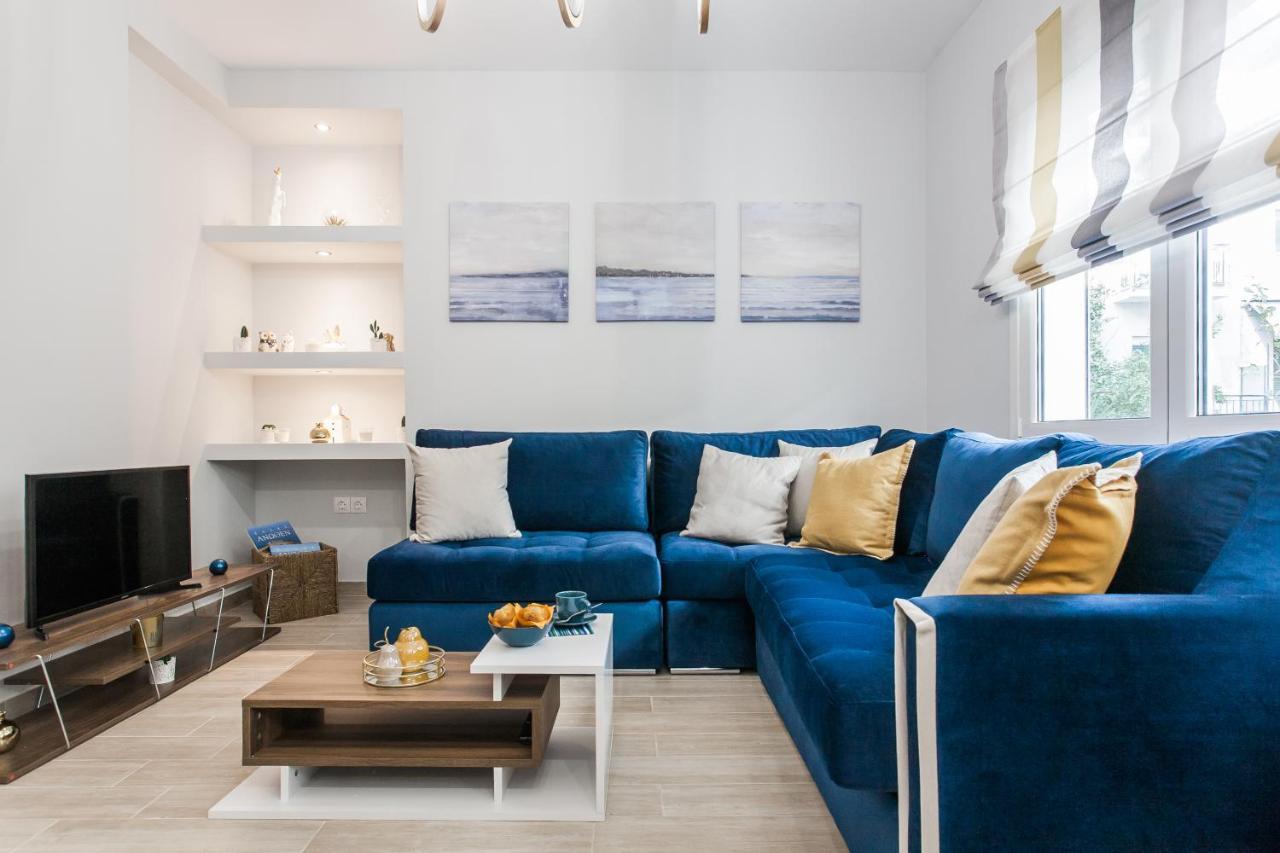 Luxury Seaside Apartment Next To Starbucks Opossite The Beach Park Of Flisvos أثينا المظهر الخارجي الصورة