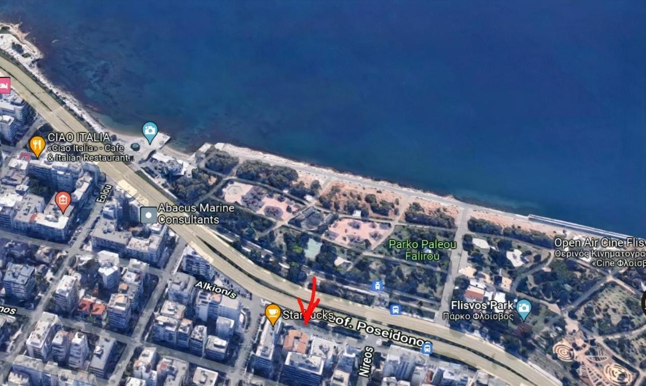 Luxury Seaside Apartment Next To Starbucks Opossite The Beach Park Of Flisvos أثينا المظهر الخارجي الصورة